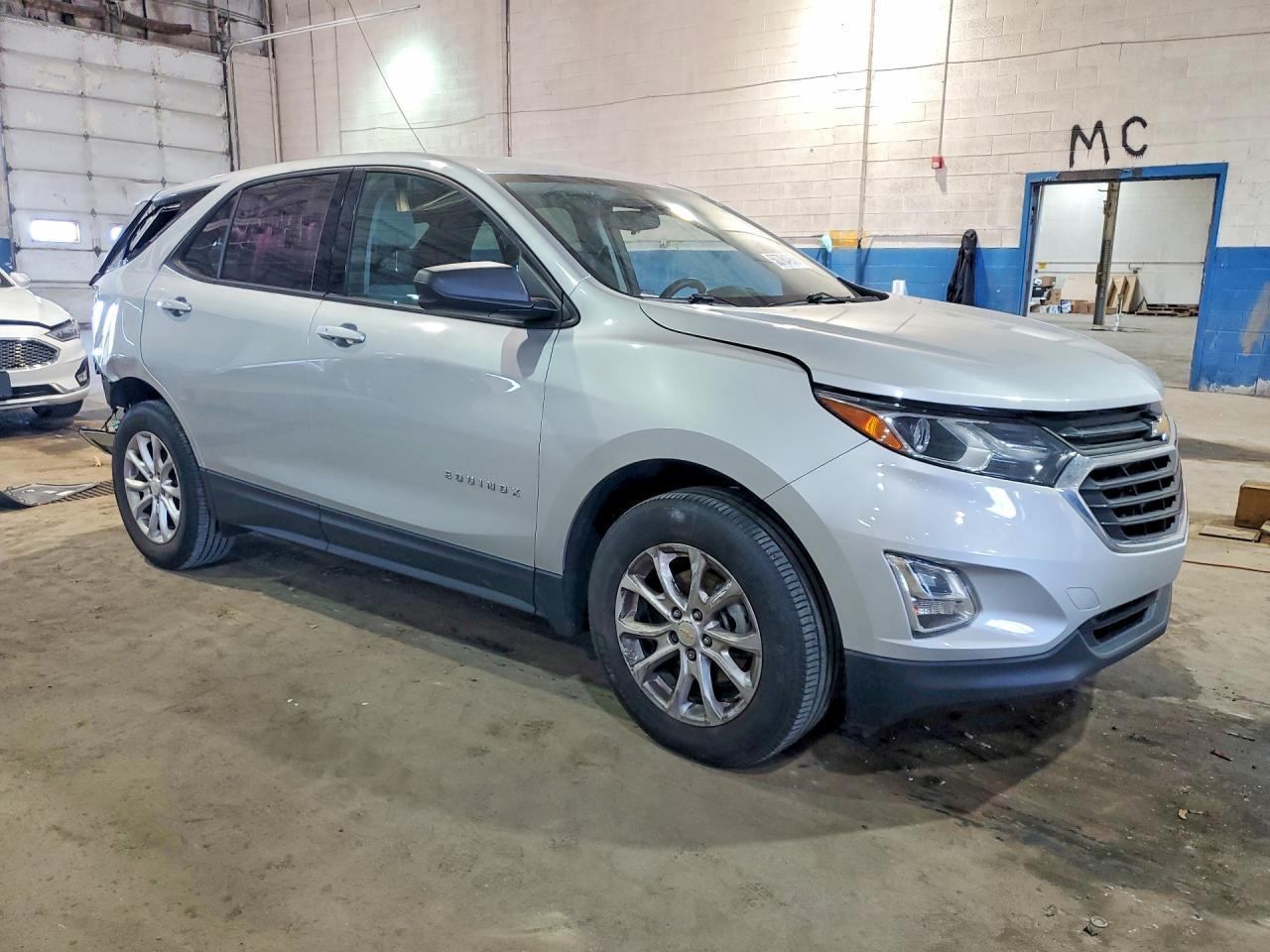 2019 Chevrolet Equinox Ls - Фото 4