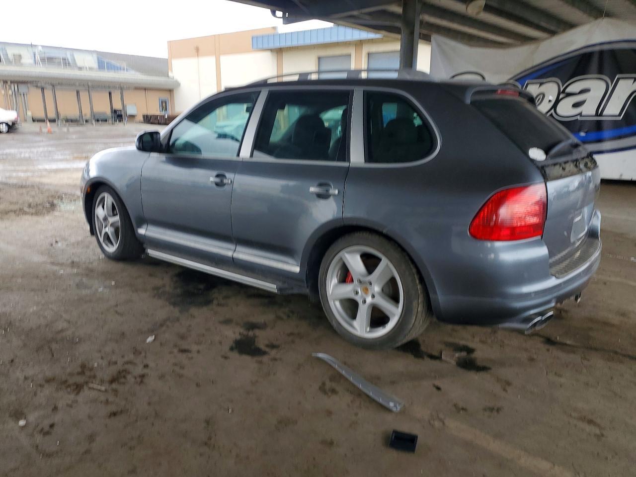 2006 Porsche Cayenne Turbo - Image 2