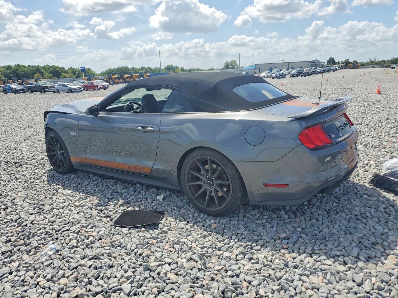 2022 Ford Mustang Gt - Фото 2