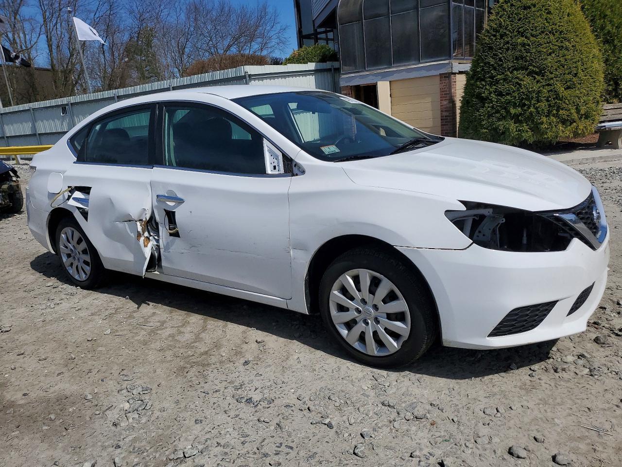 2019 Nissan Sentra S - Фото 4