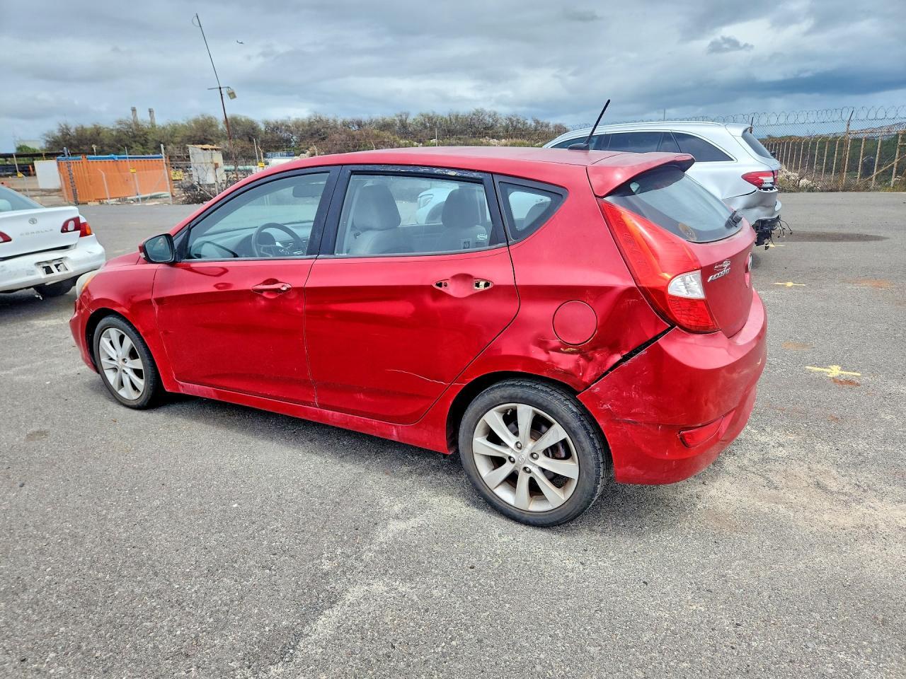 2013 Hyundai Accent Se - Фото 2