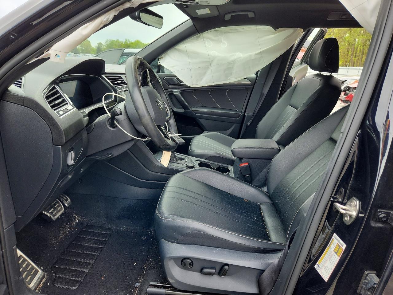 2024 Volkswagen Tiguan Se R-Line Black - Image 7
