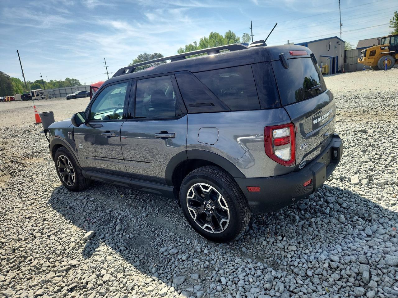 2025 Ford Bronco Sport Outer Banks - Фото 2