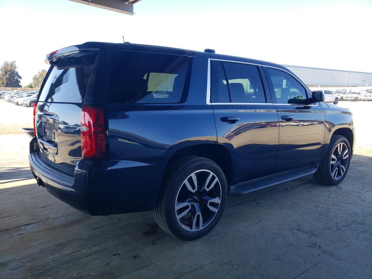2017 Chevrolet Tahoe Police - Image 3