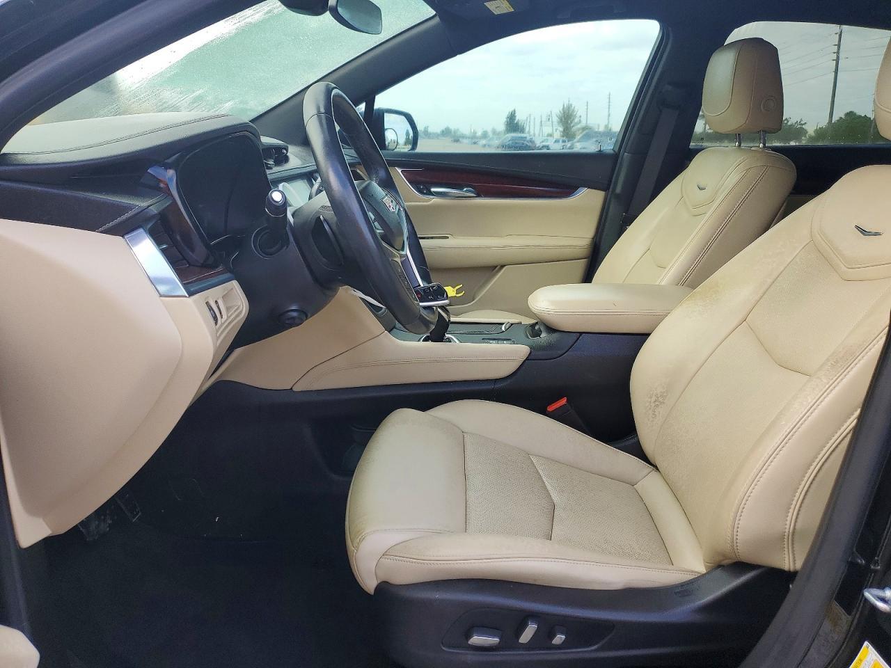 2018 Cadillac Xt5 Premium Luxury - Image 7