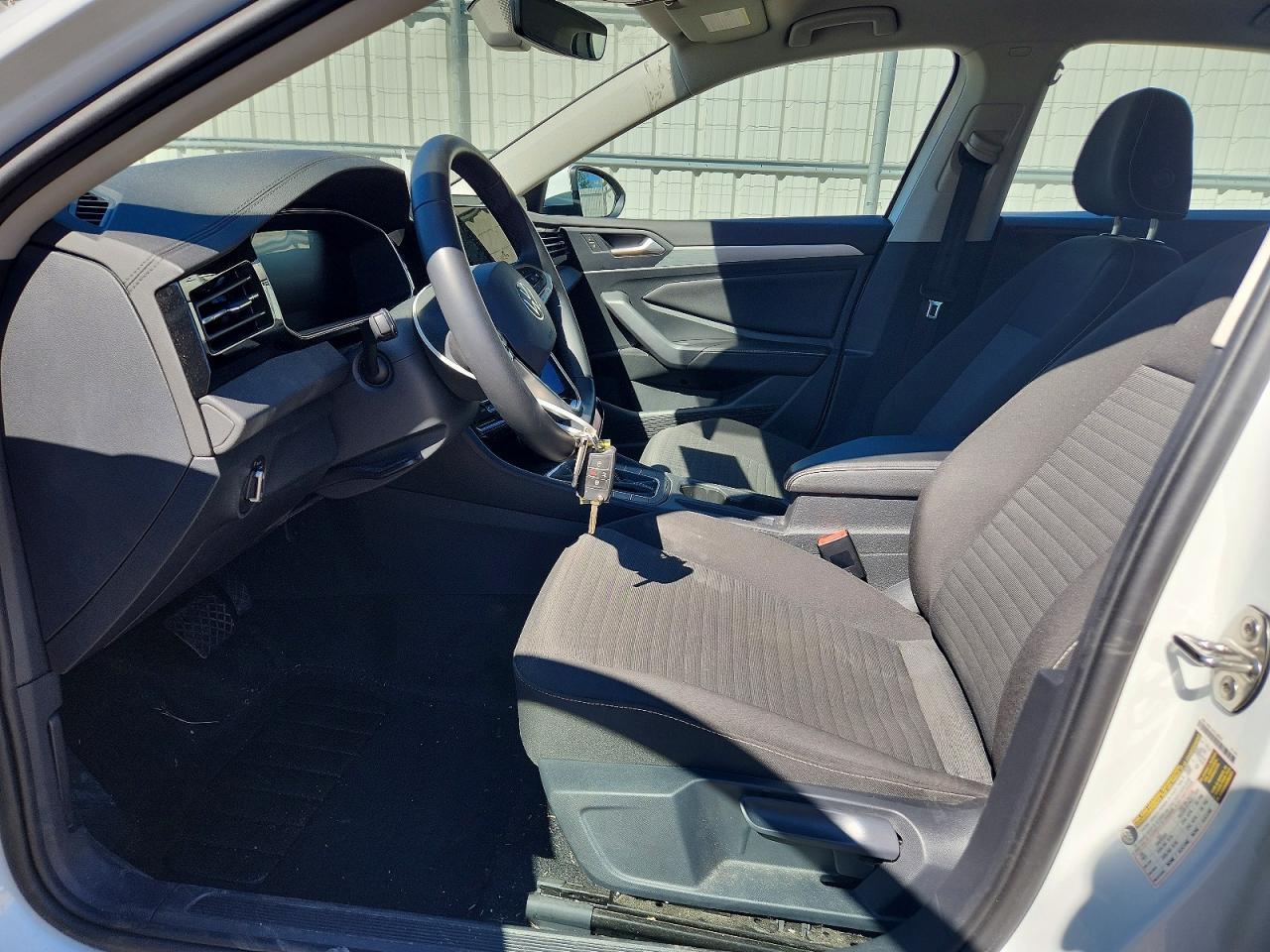 2025 Volkswagen Jetta S - Фото 7