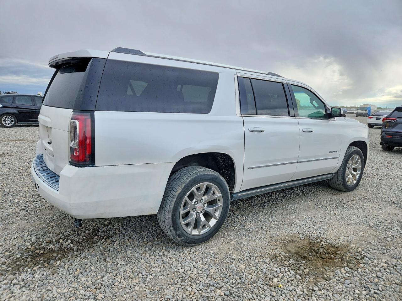 2016 GMC Yukon Xl Denali - Image 3