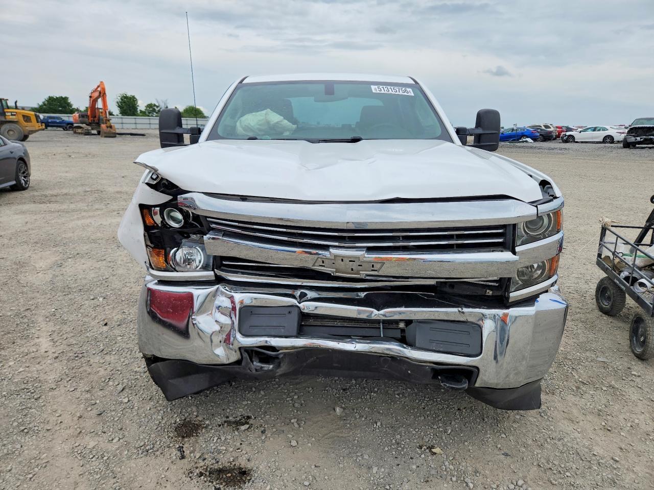 2016 Chevrolet Silverado C2500 Heavy Duty - Image 5