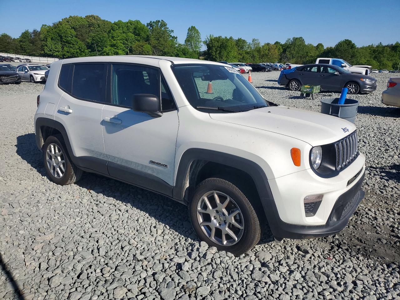 2023 Jeep Renegade Latitude - Фото 4