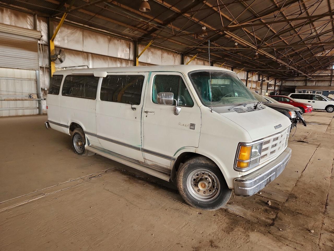 1986 Dodge Ram Wagon B350 - Фото 4