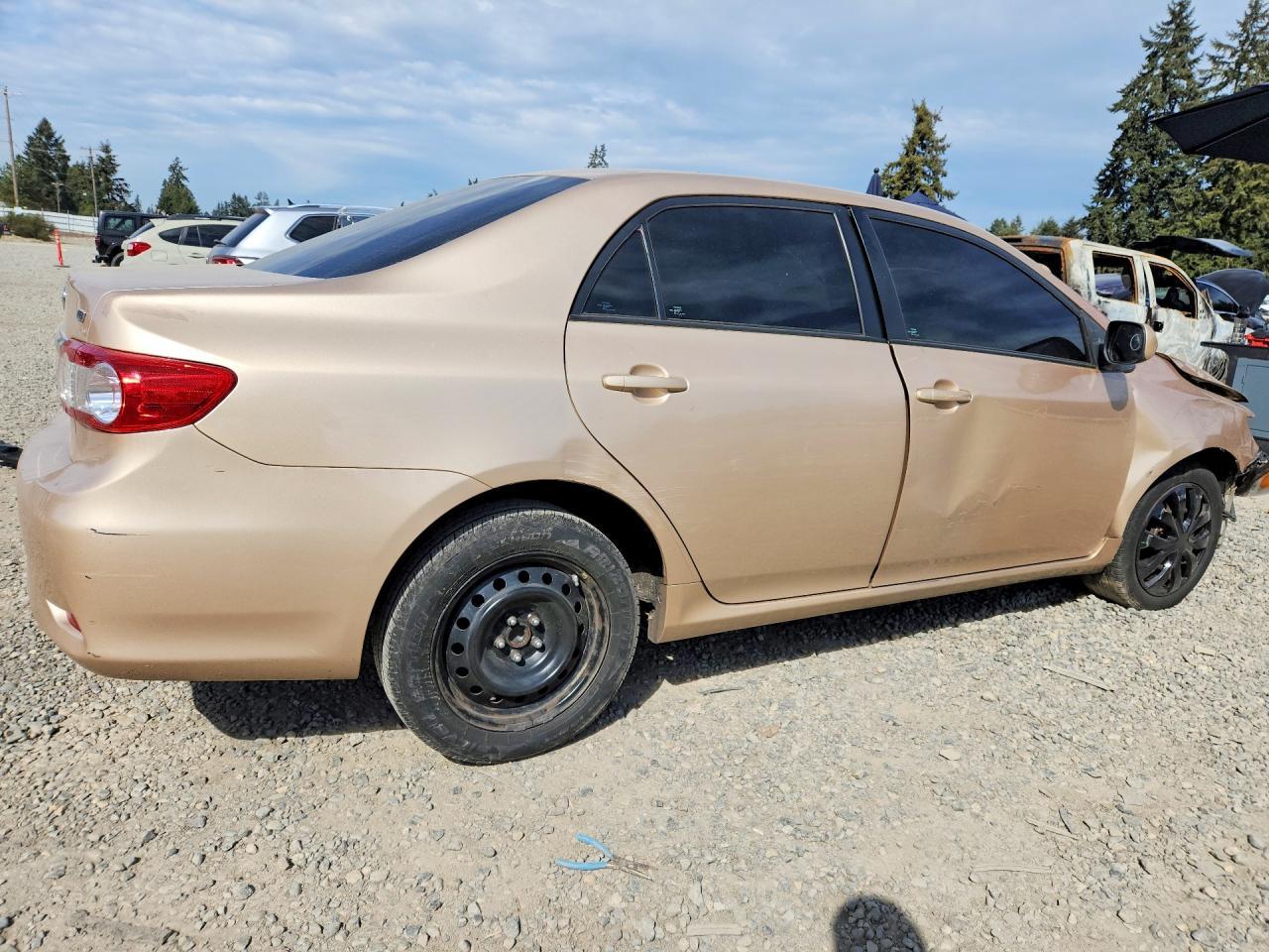 2012 Toyota Corolla Le - Фото 3