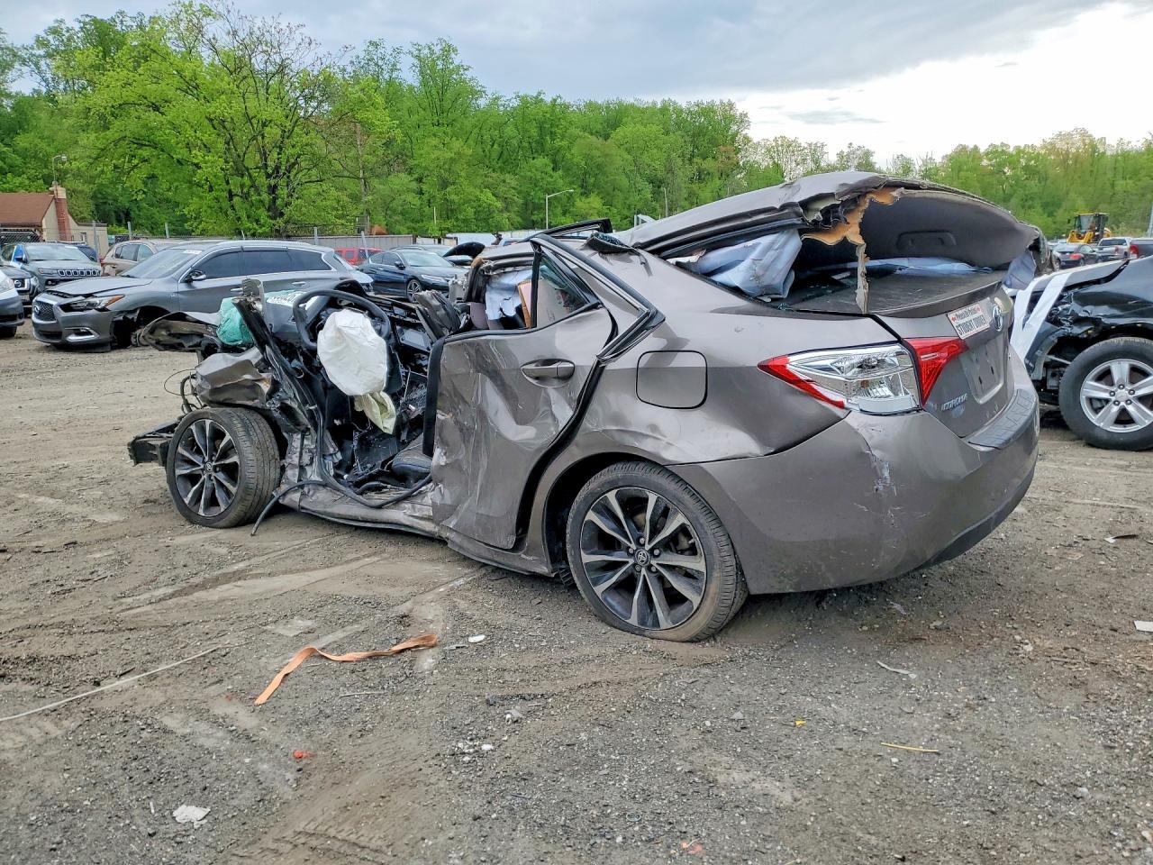 2019 Toyota Corolla Se - Image 2
