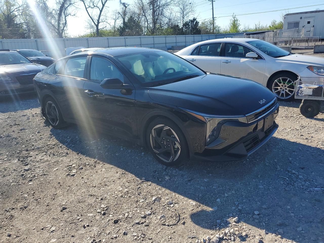 2025 Kia K4 Ex - Image 4