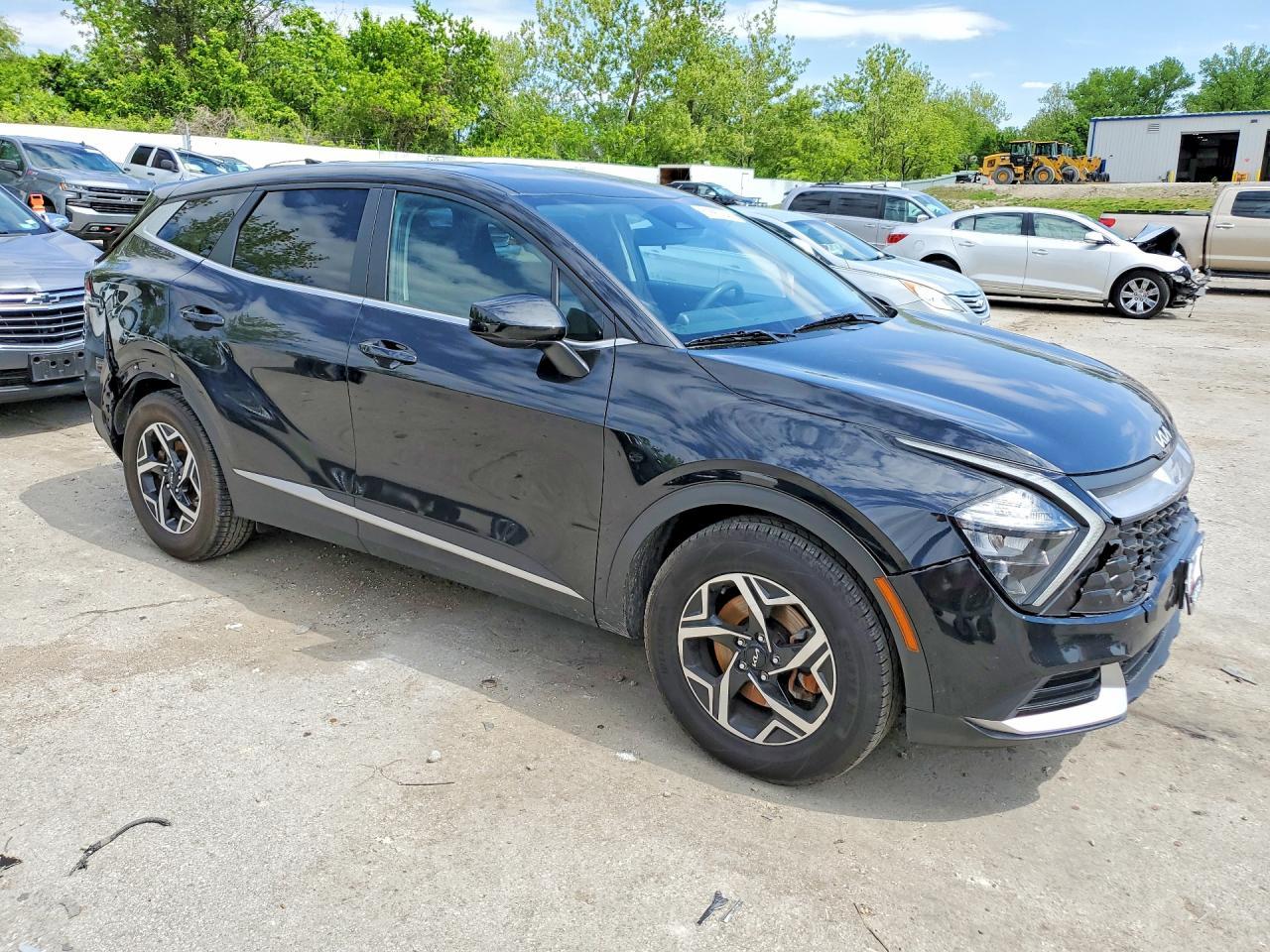 2023 Kia Sportage Lx - Image 4