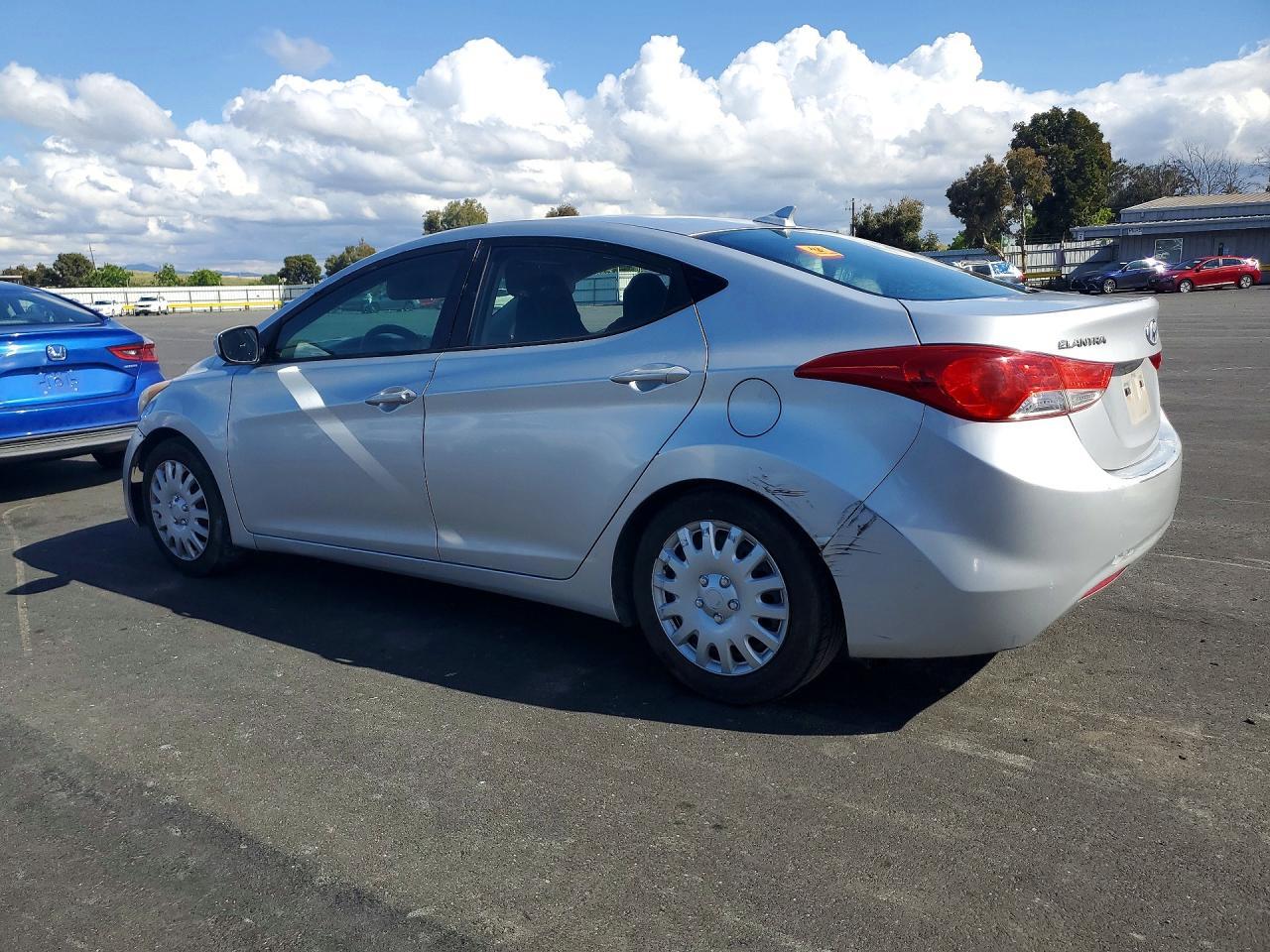 2012 Hyundai Elantra Gls - Фото 2
