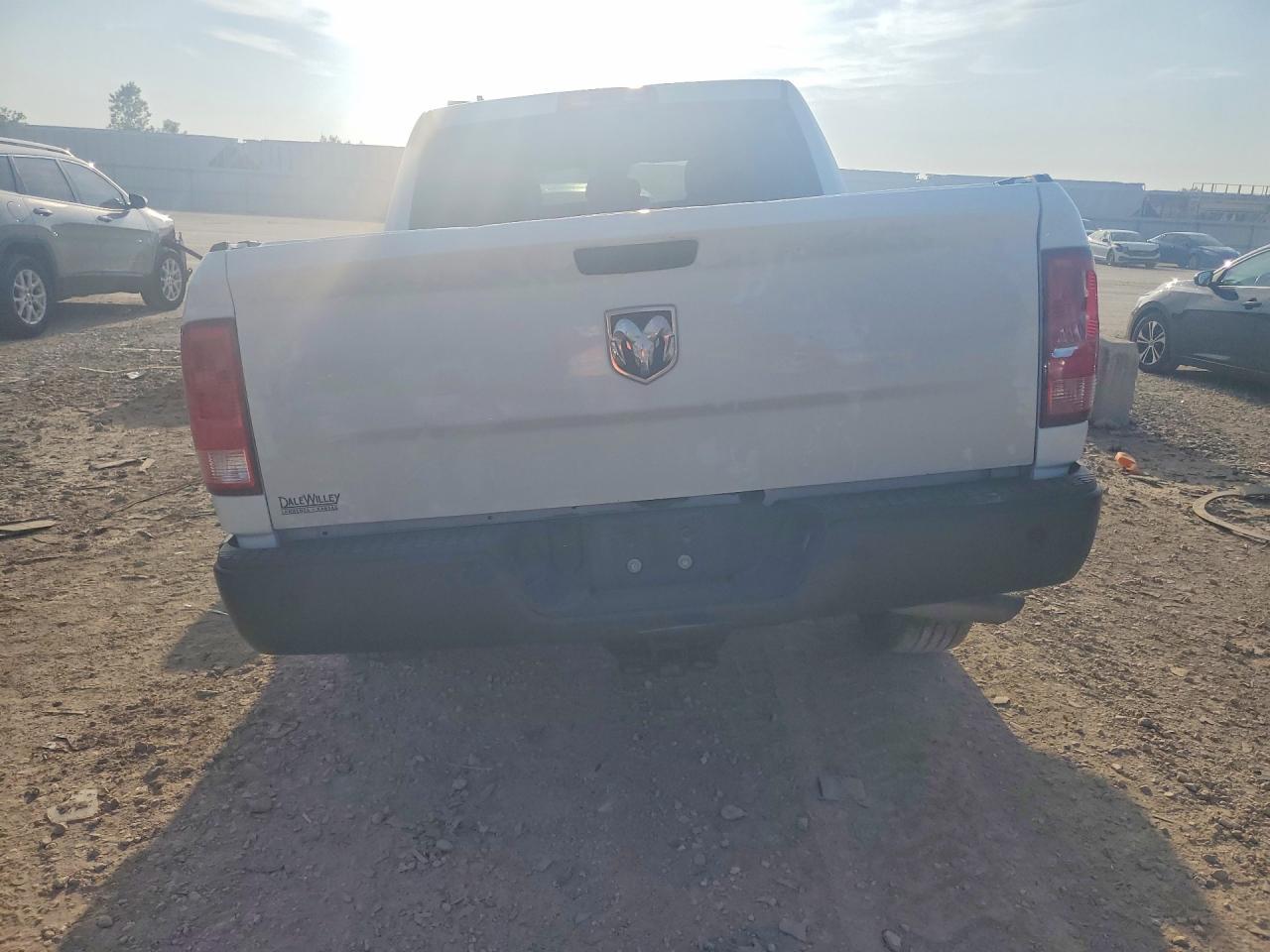 2022 Ram 1500 Classic - Фото 6
