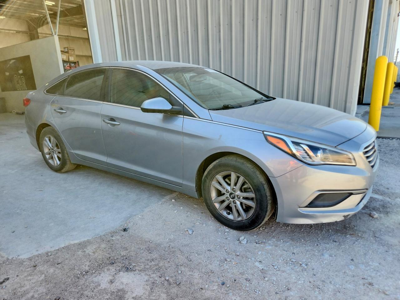 2017 Hyundai Sonata Se - Image 4