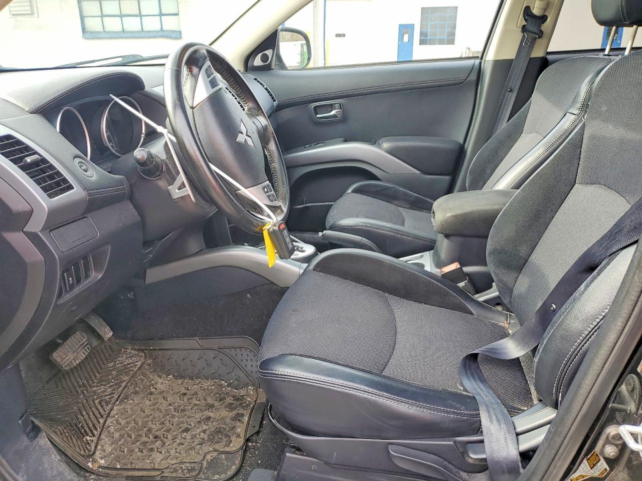 2013 Mitsubishi Outlander Se - Фото 7