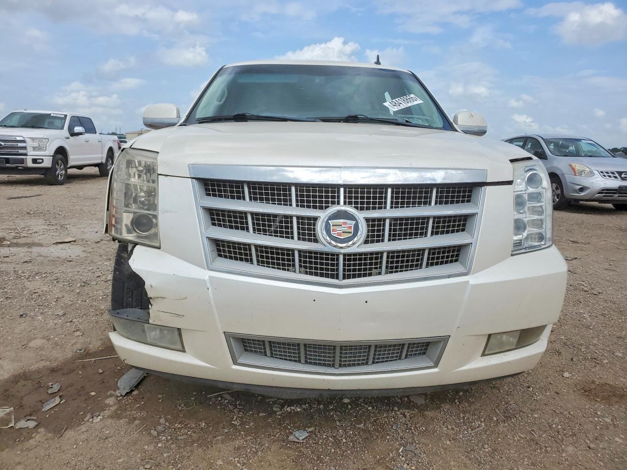 2013 Cadillac Escalade Esv Platinum - Image 5
