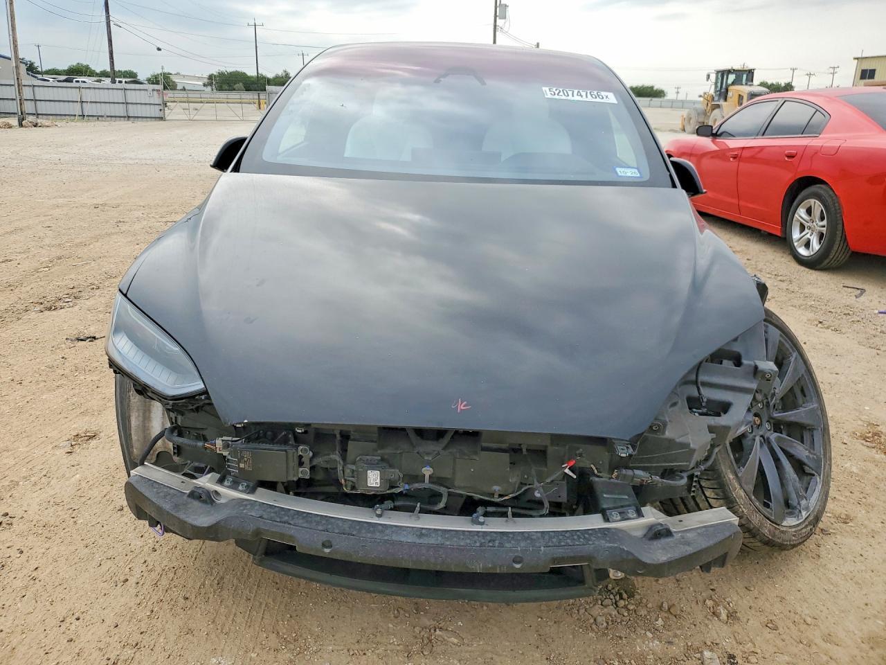 2023 Tesla Model X - Image 5