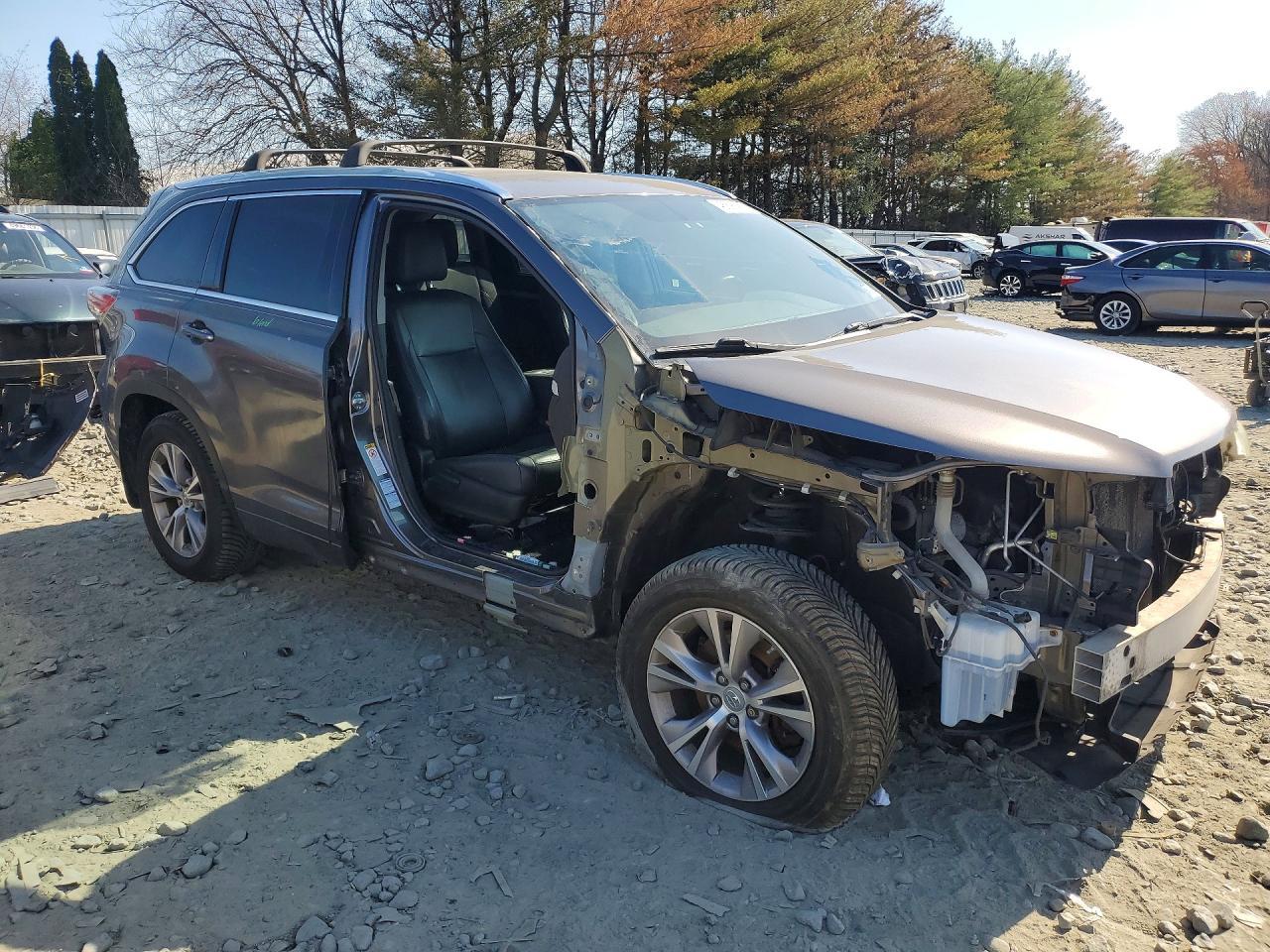 2015 Toyota Highlander Xle - Image 4