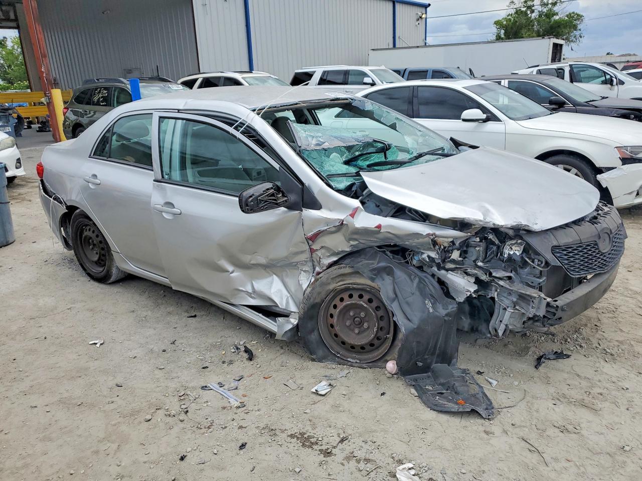 2010 Toyota Corolla Le - Фото 4