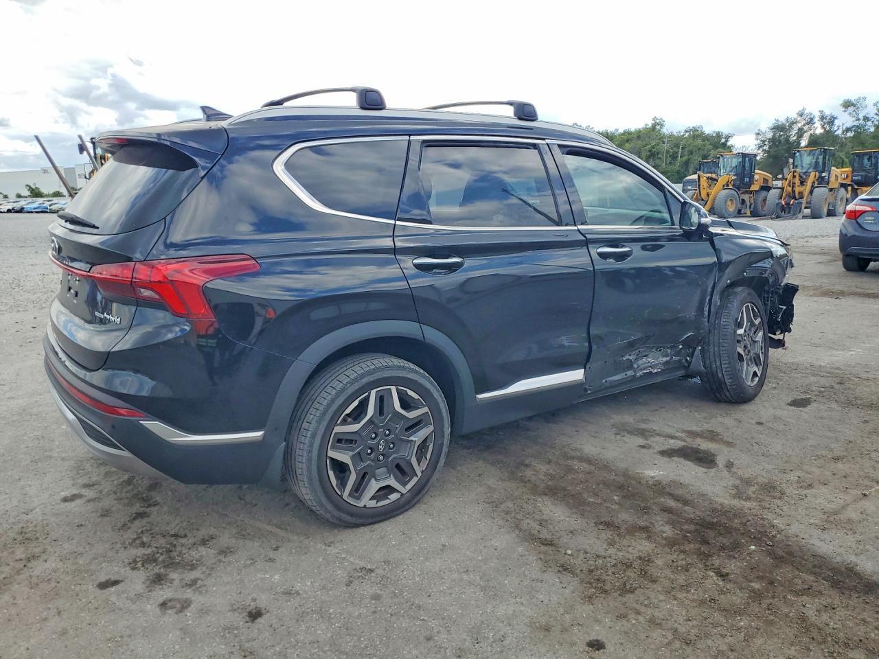 2021 Hyundai Santa Fe Limited - Image 3