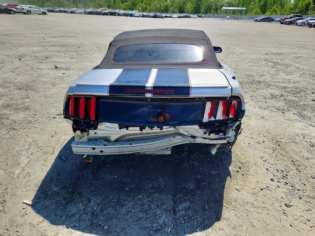 2016 Ford Mustang - Image 6