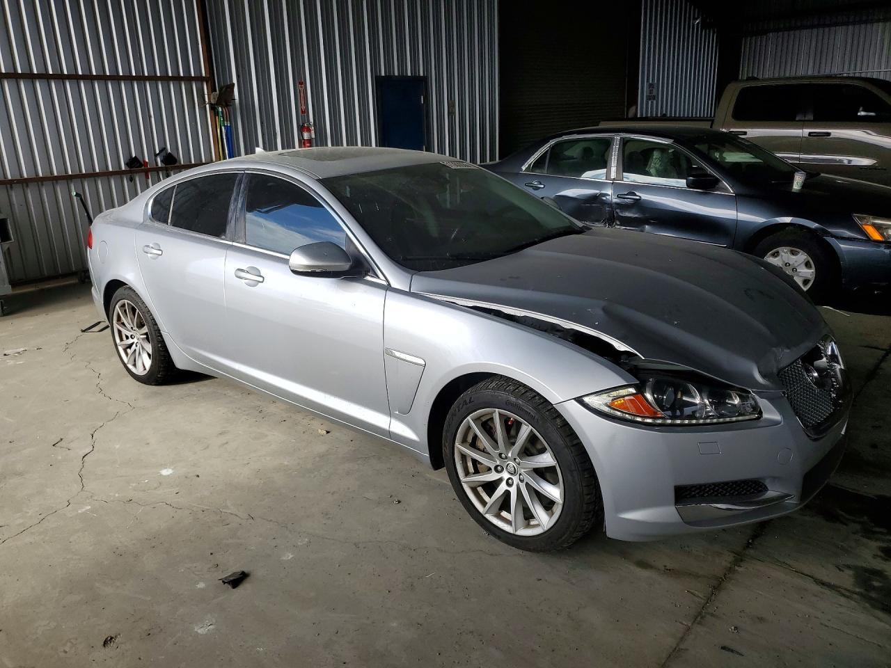 2013 Jaguar Xf - Фото 4
