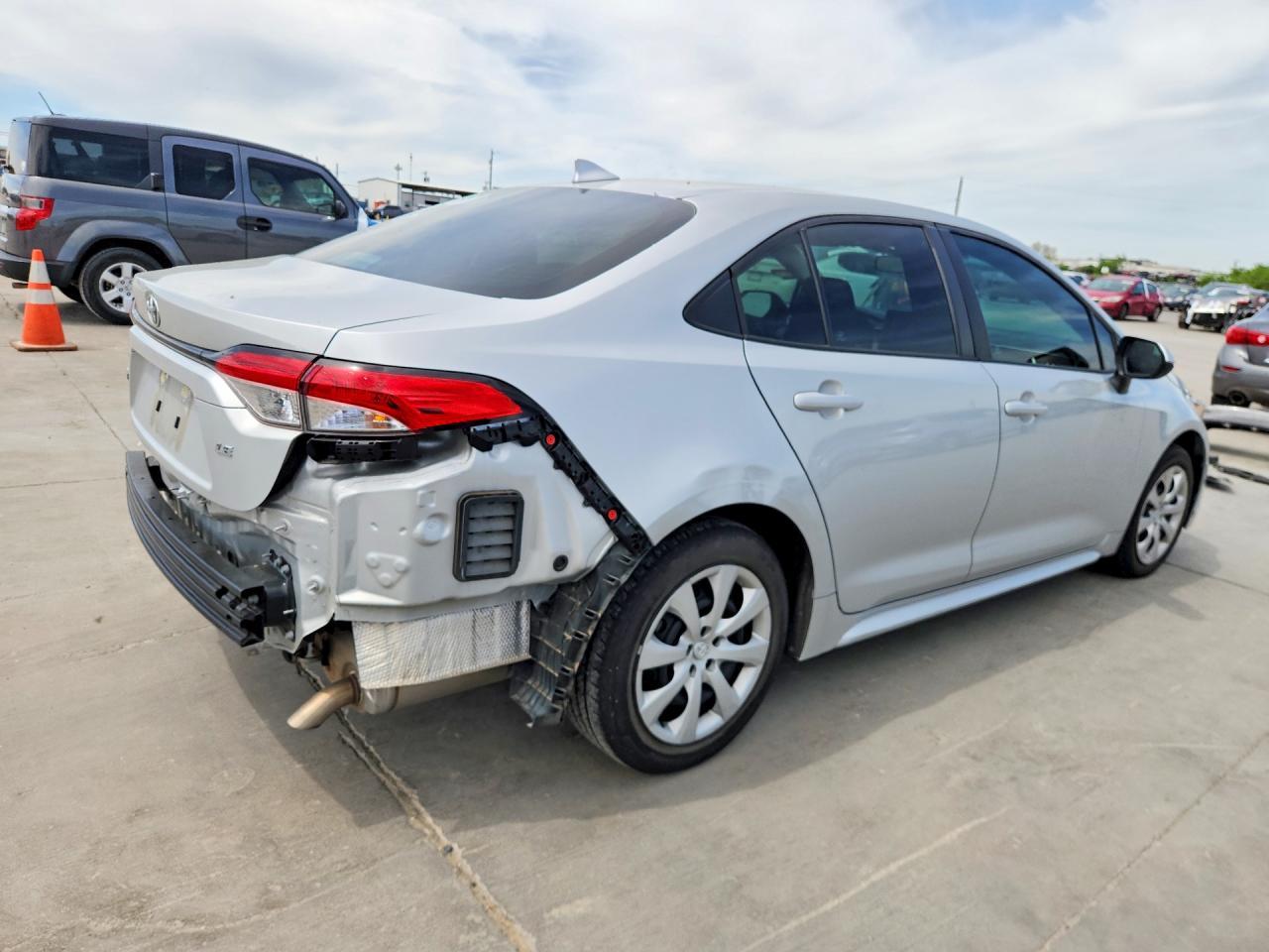 2024 Toyota Corolla Le - Фото 3