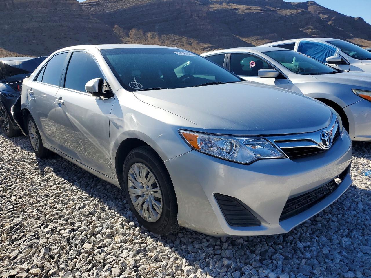 2012 Toyota Camry Base - Фото 4