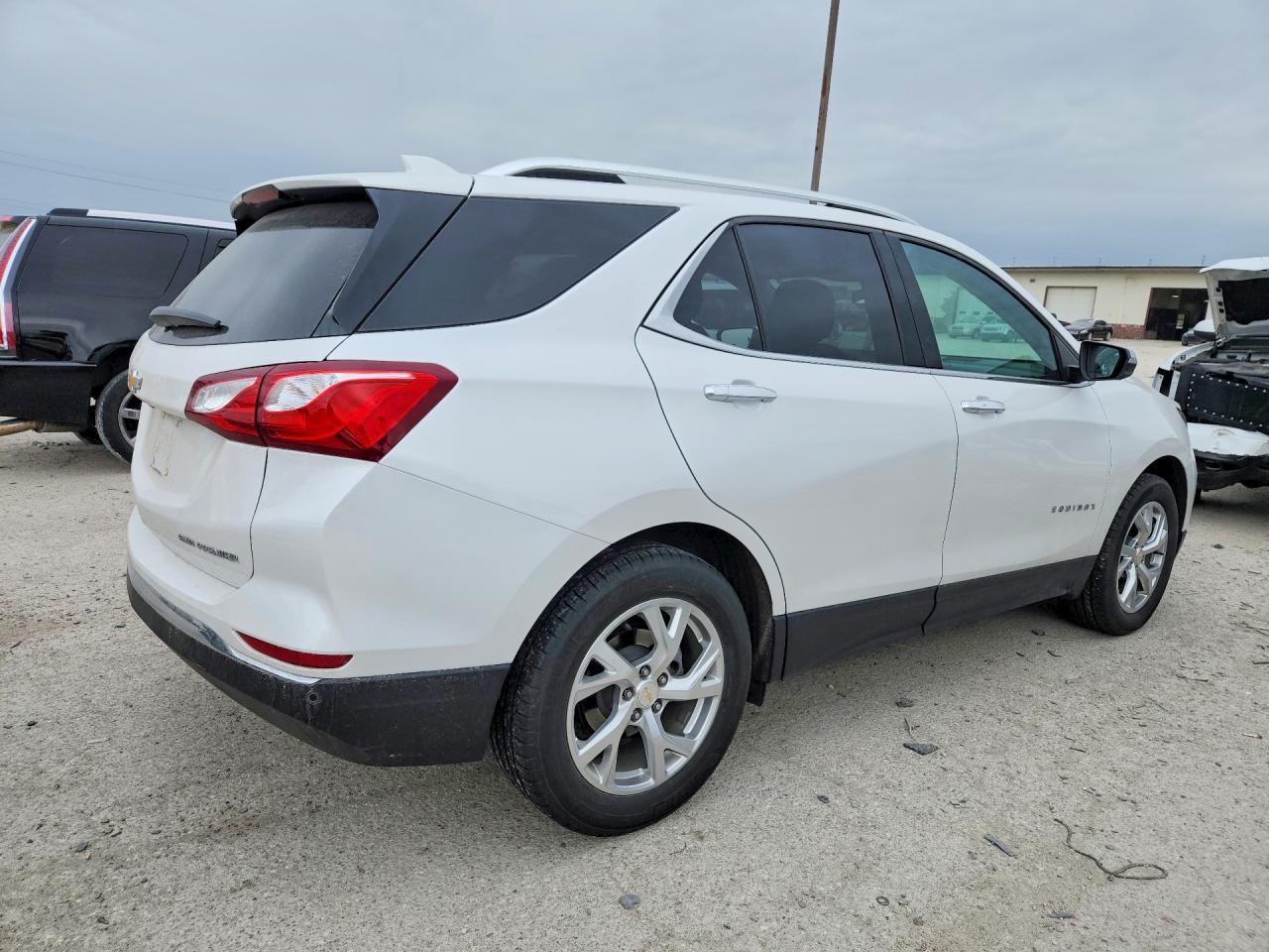 2021 Chevrolet Equinox Premier - Фото 3