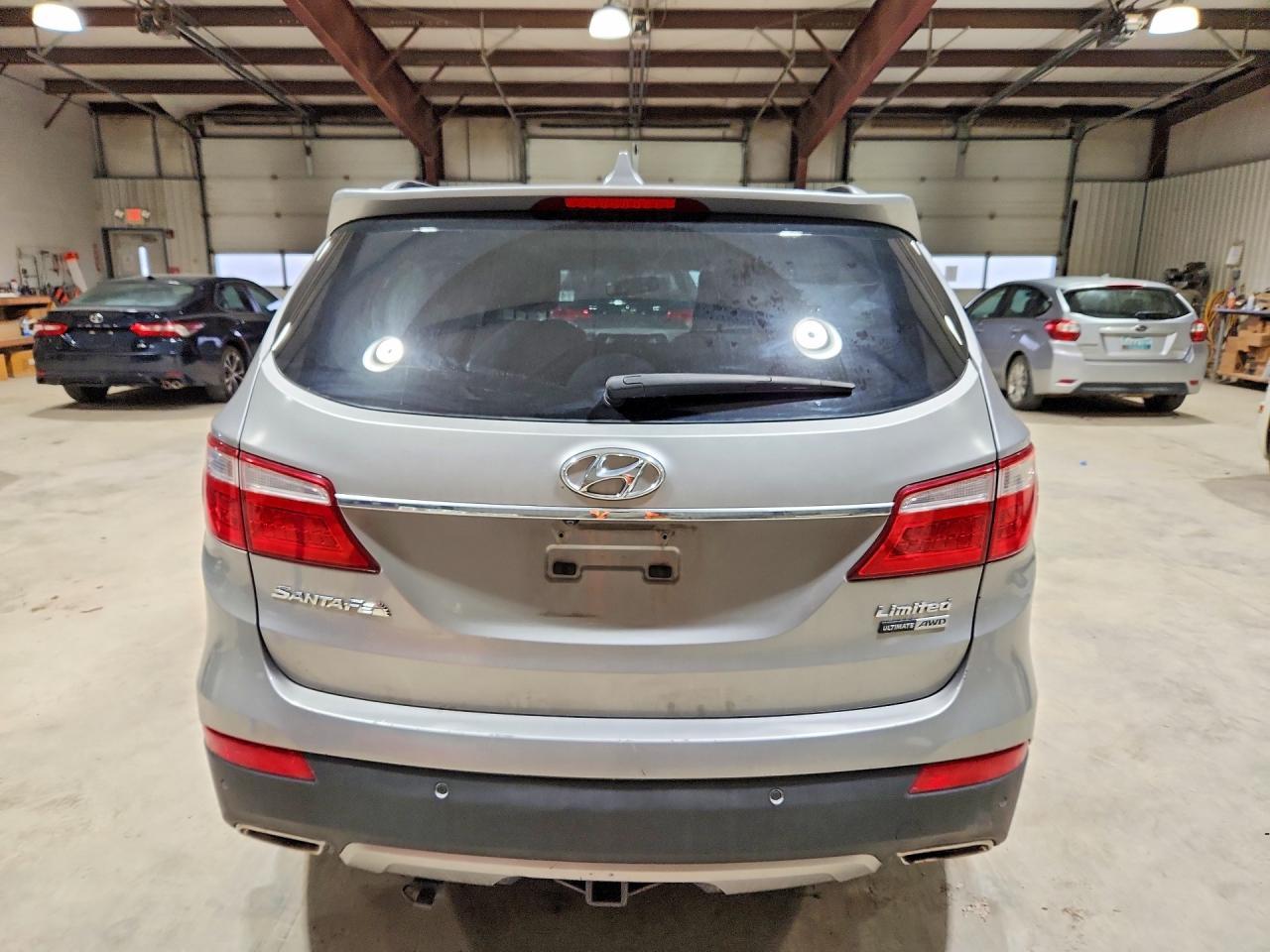 2015 Hyundai Santa Fe Limited - Image 6