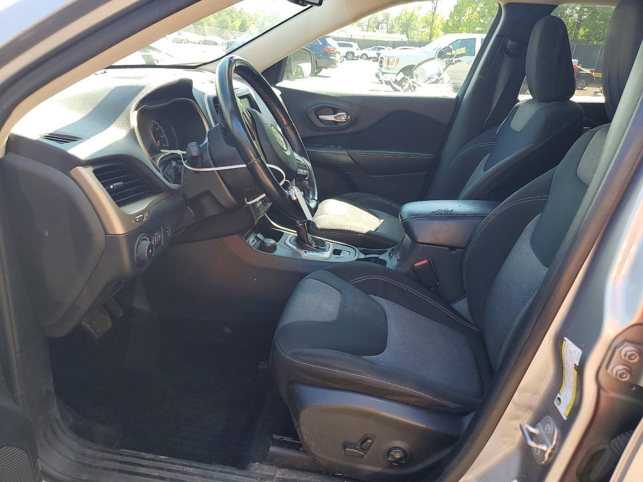 2014 Jeep Cherokee Latitude - Image 7