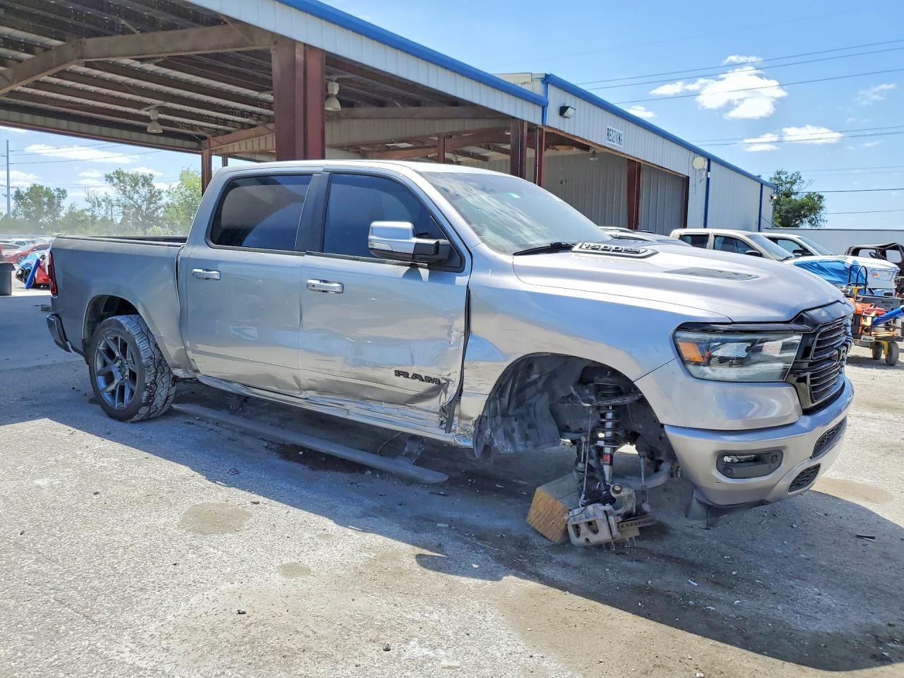 2022 Ram 1500 Sport - Фото 4