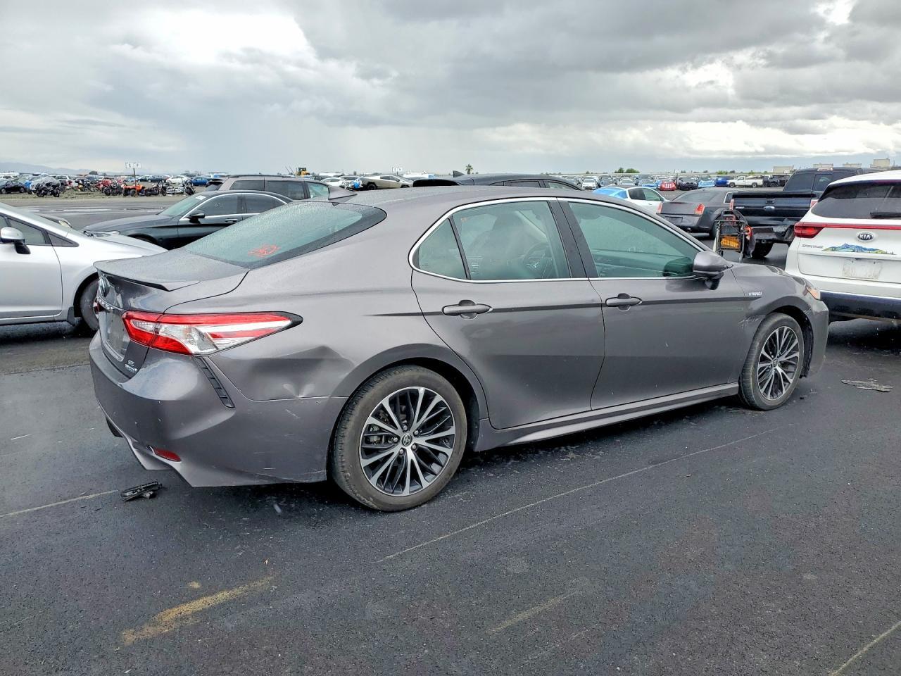 2020 Toyota Camry - Image 3