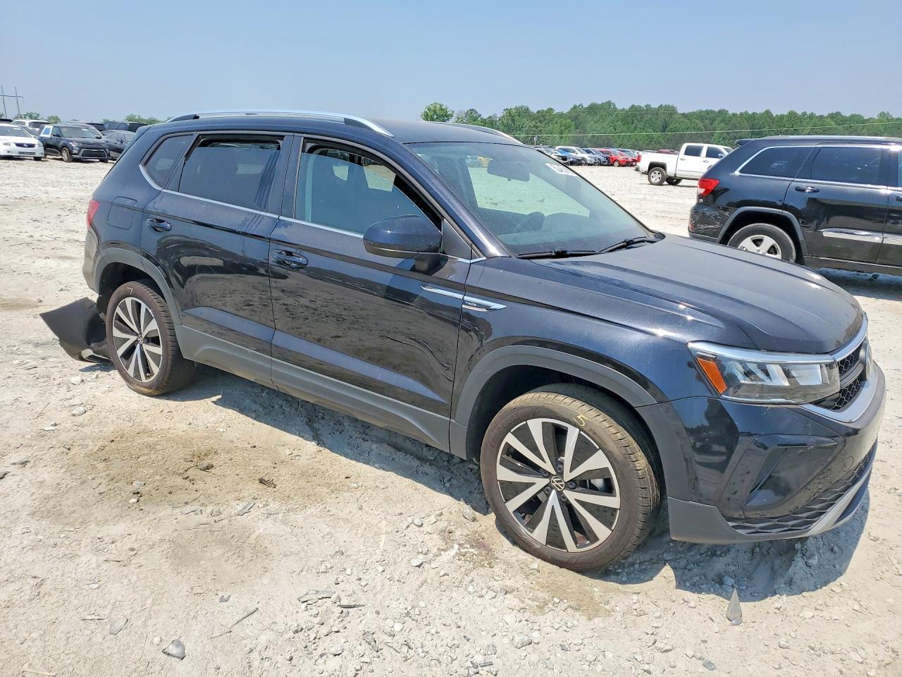 2022 Volkswagen Taos Se - Фото 4