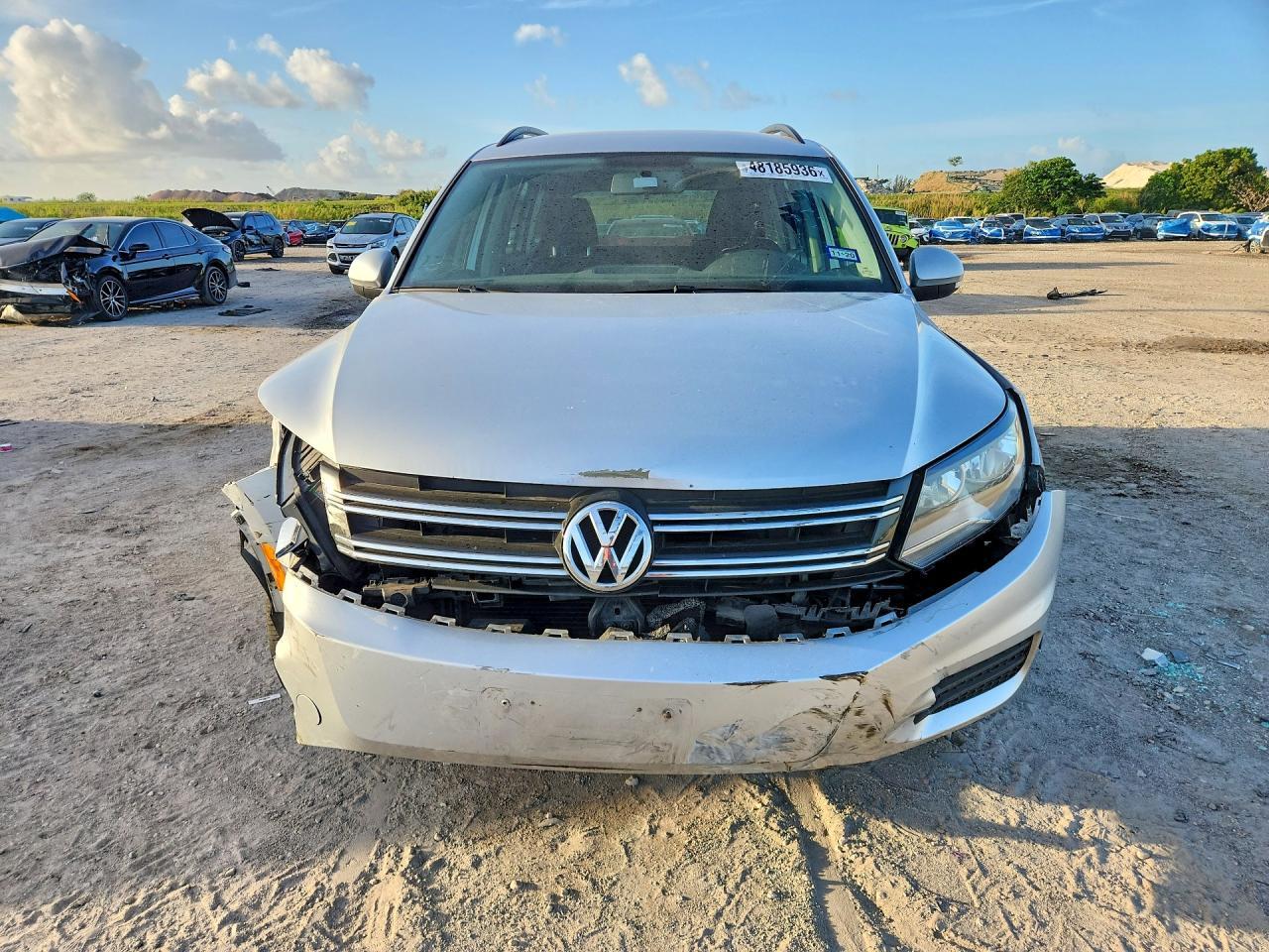 2017 Volkswagen Tiguan S - Image 5