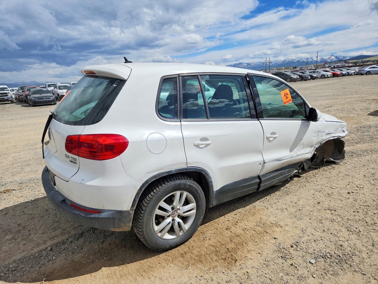 2013 Volkswagen Tiguan S - Image 3