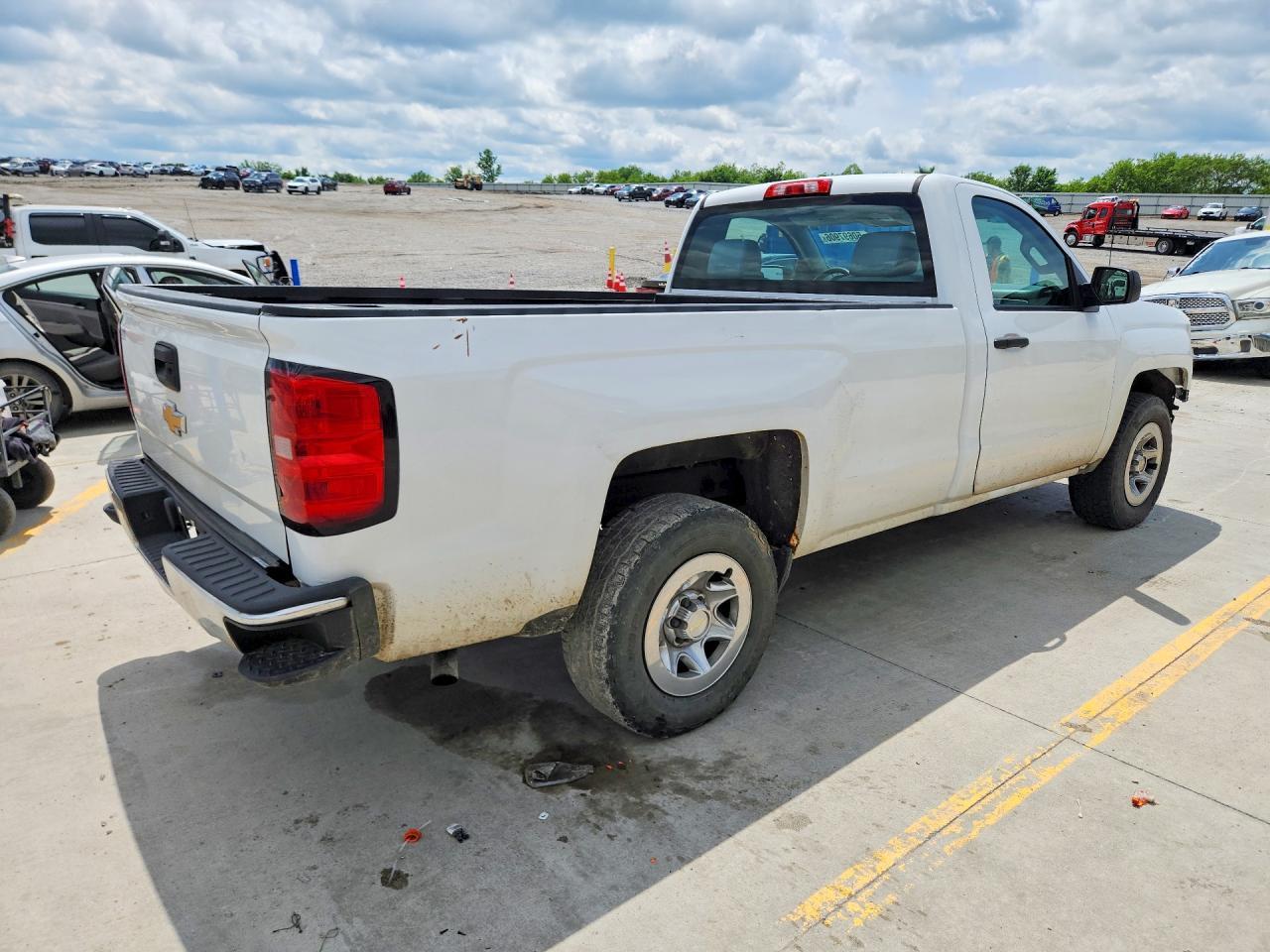 2014 Chevrolet Silverado C1500 - Image 3