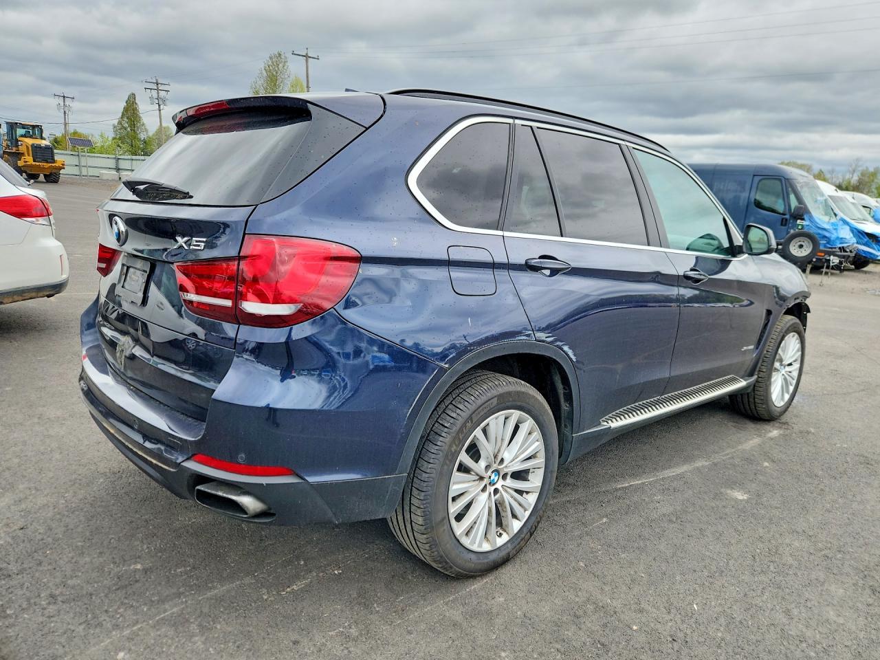 2015 BMW X5 xDrive50I - Image 3