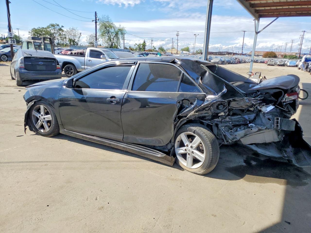 2012 Toyota Camry Se - Фото 2