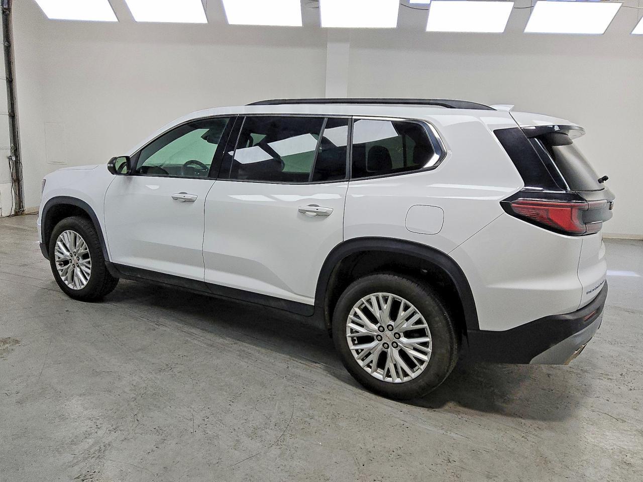 2024 GMC Acadia Uplevel - Фото 2
