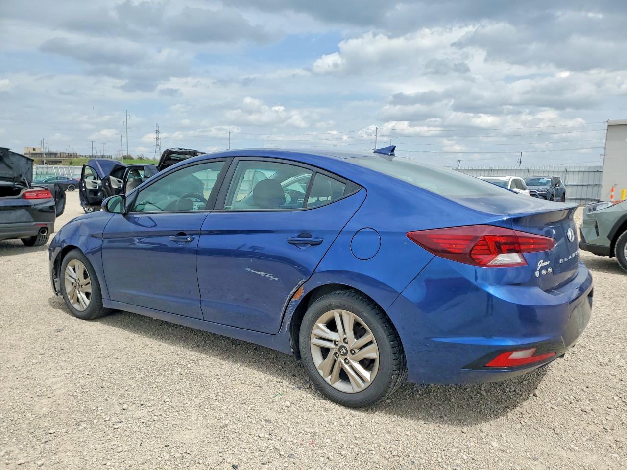 2019 Hyundai Elantra Sel - Фото 2