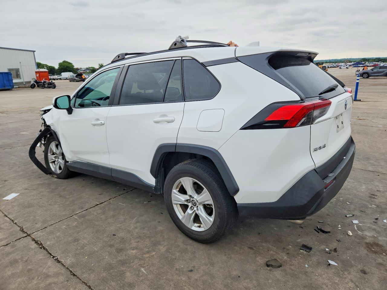 2021 Toyota Rav4 Xle - Фото 2
