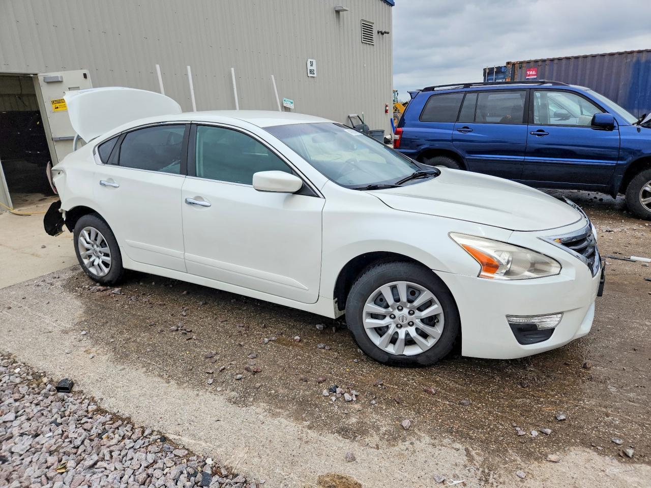 2015 Nissan Altima 2.5 S - Фото 4