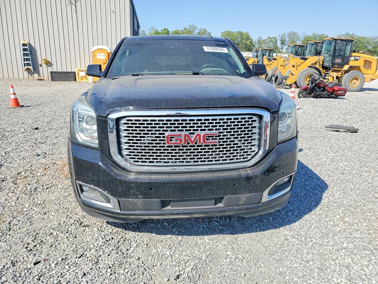 2015 GMC Yukon Denali - Image 5