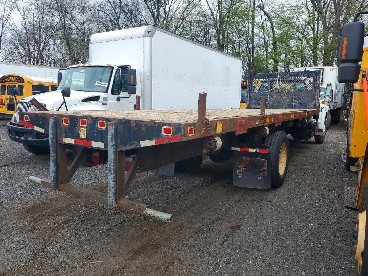 2015 Ford F750 Super Duty - Image 3