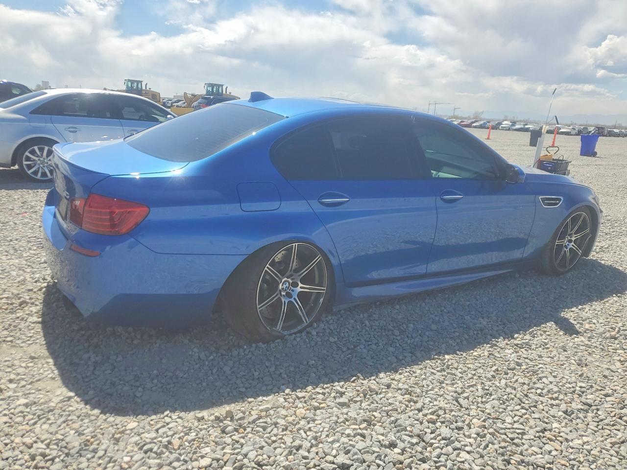 2014 BMW M5 - Фото 3