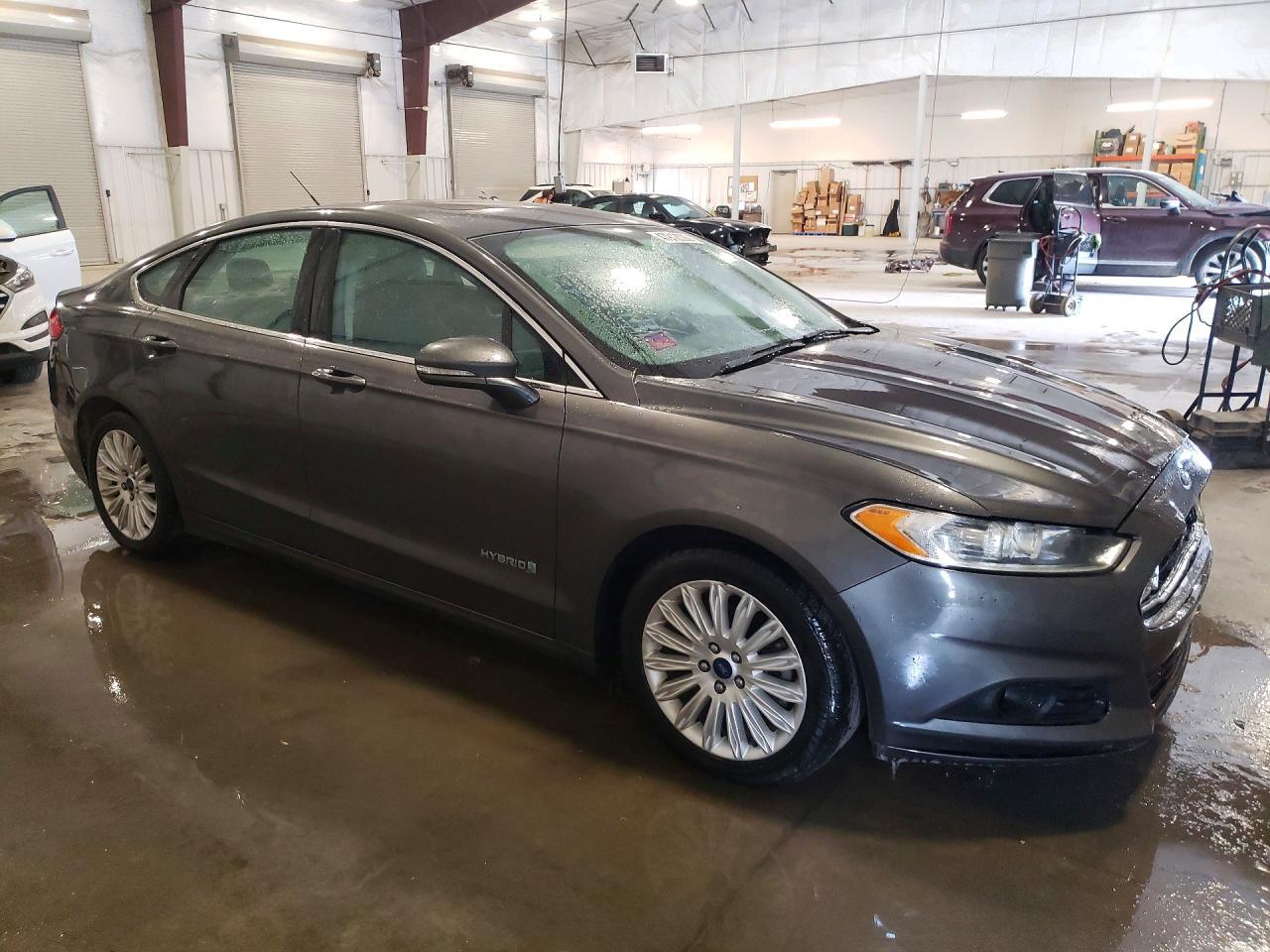 2015 Ford Fusion Se Hybrid - Image 4